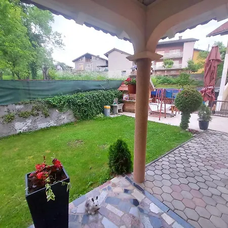 Tutto Bene ゲストハウス ヤイツェ